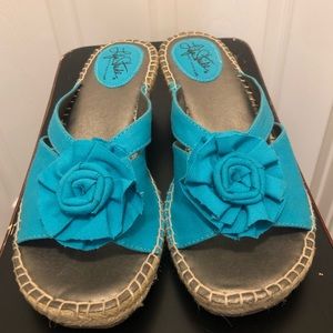 9W Turquoise Wedge Sandals